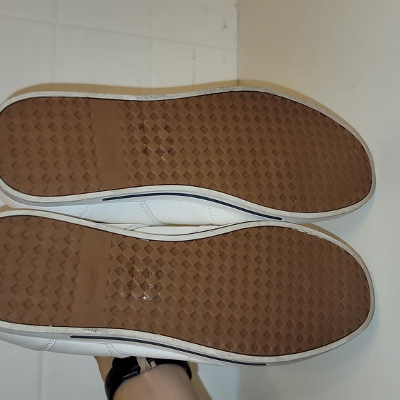 sz 9.5 vegan white shoes - Picture 5 of 6